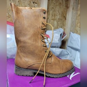 Nature Breeze NIB Lug-11 Size 10‎ Lace up/Side zip Combat boots Tan
